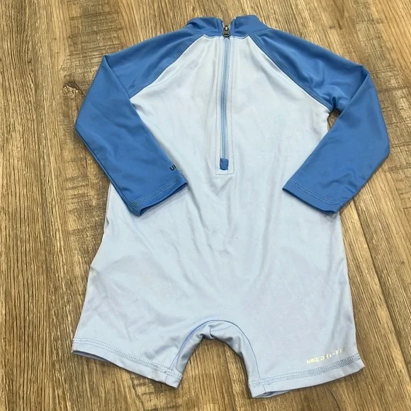 Hurley Swimsuit Rash guard - Picture 5 of 6